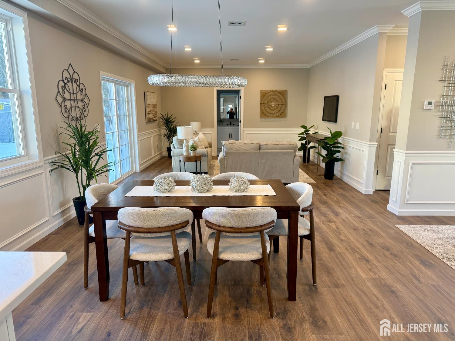 7 Vale, Edison, NJ, 08817