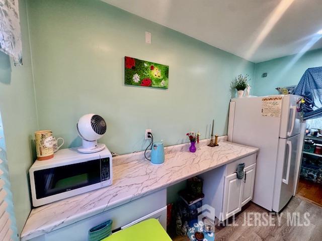 88 Fox UNIT 4A, Edison, NJ, 08817