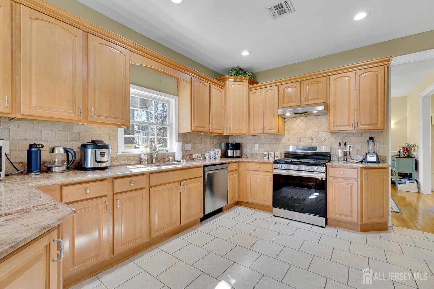 29 Tower, Edison, NJ, 08820