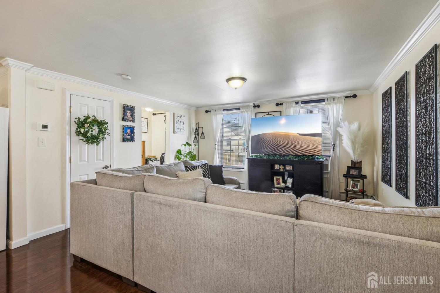 208 Gordon, Perth Amboy, NJ, 08861