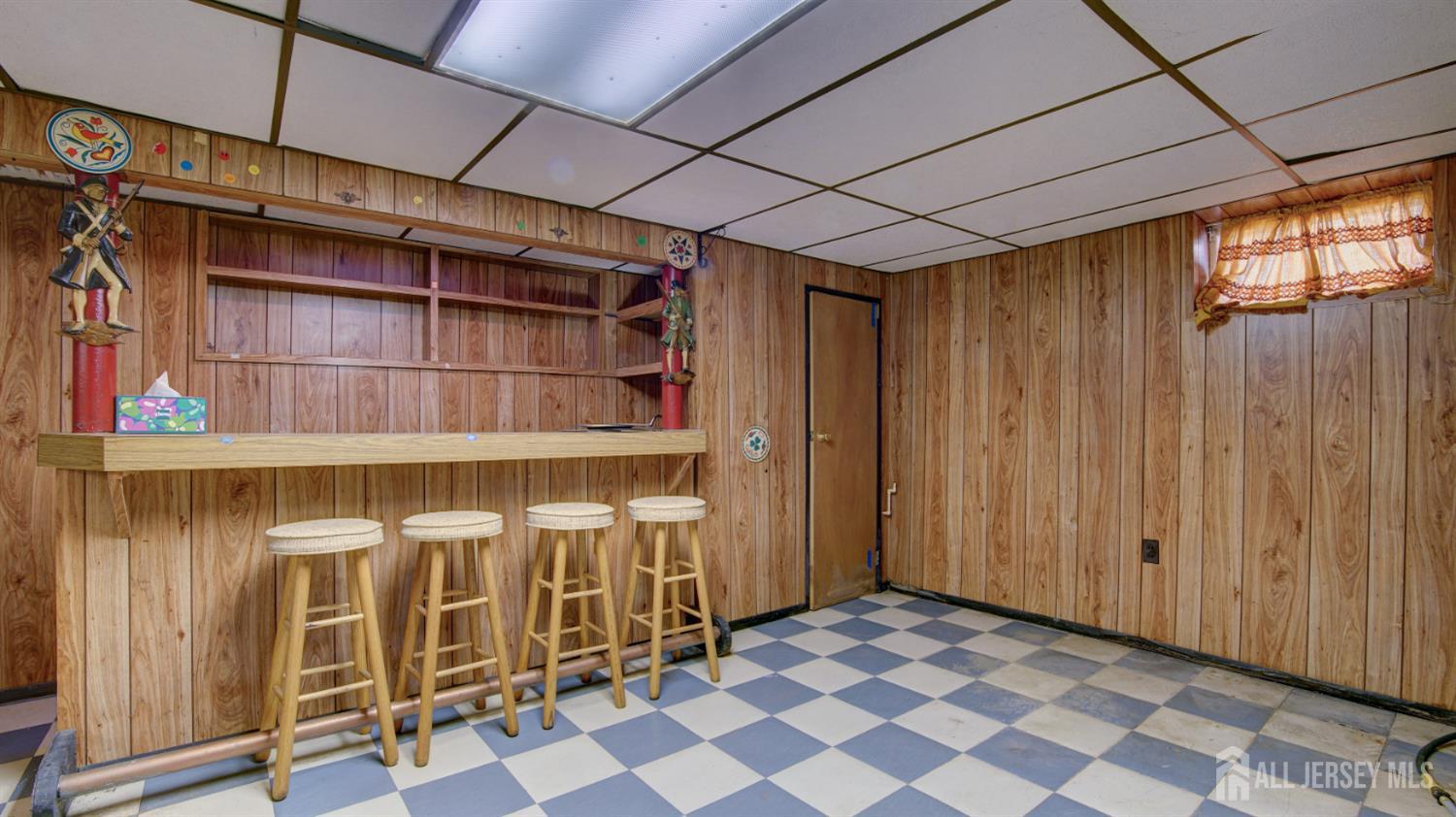 314 Adirondack, Spotswood, NJ, 08884