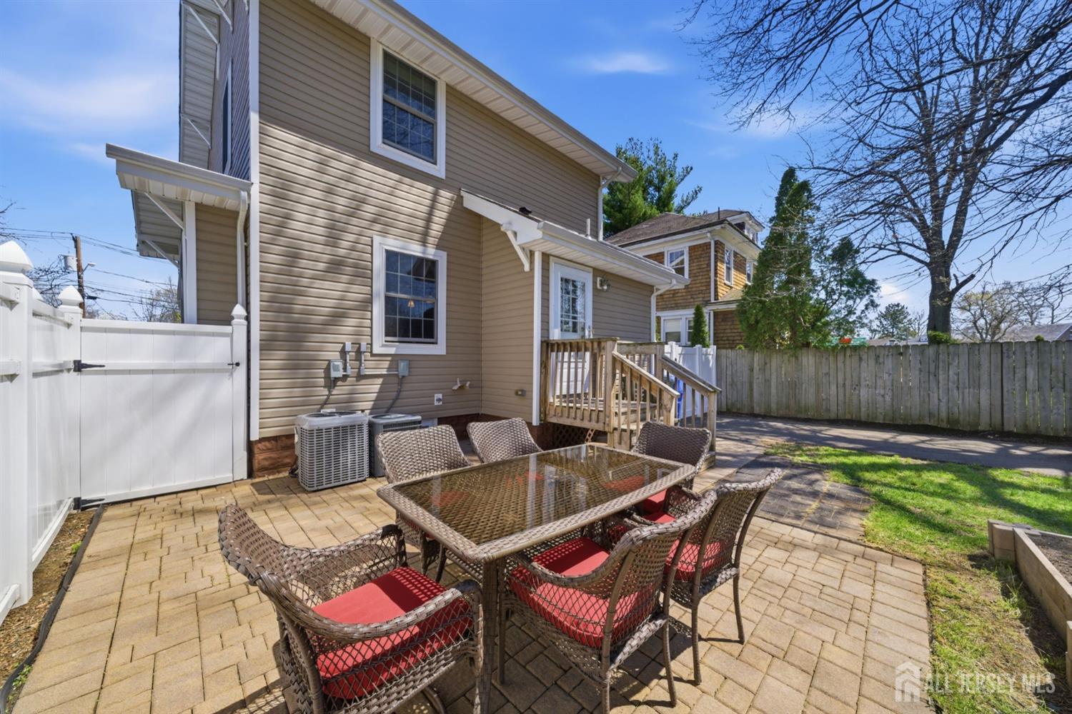 157 Freeman, Woodbridge Proper, NJ, 07095