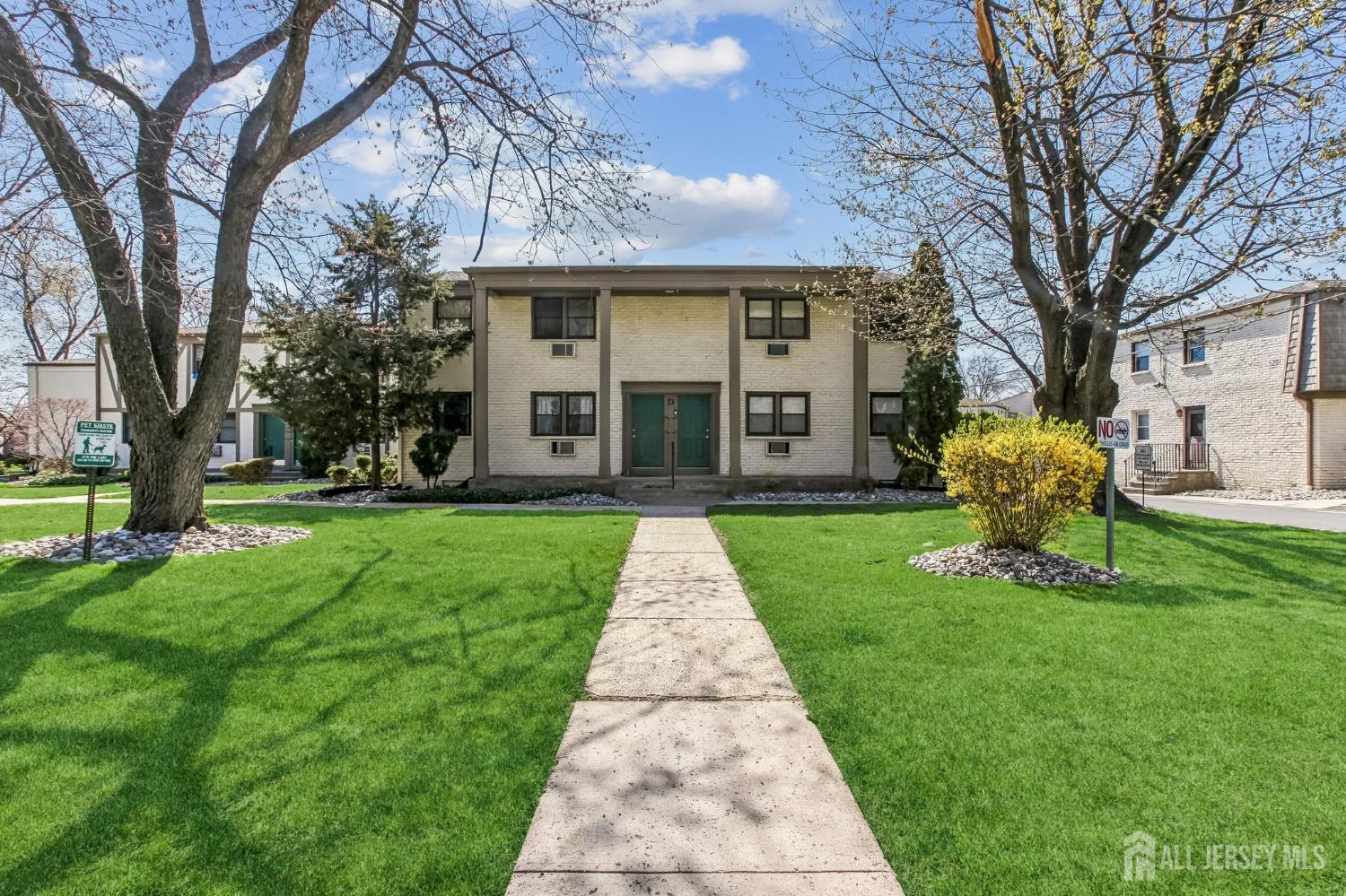 Photo of 500 Cliffwood Avenue D13, Matawan NJ