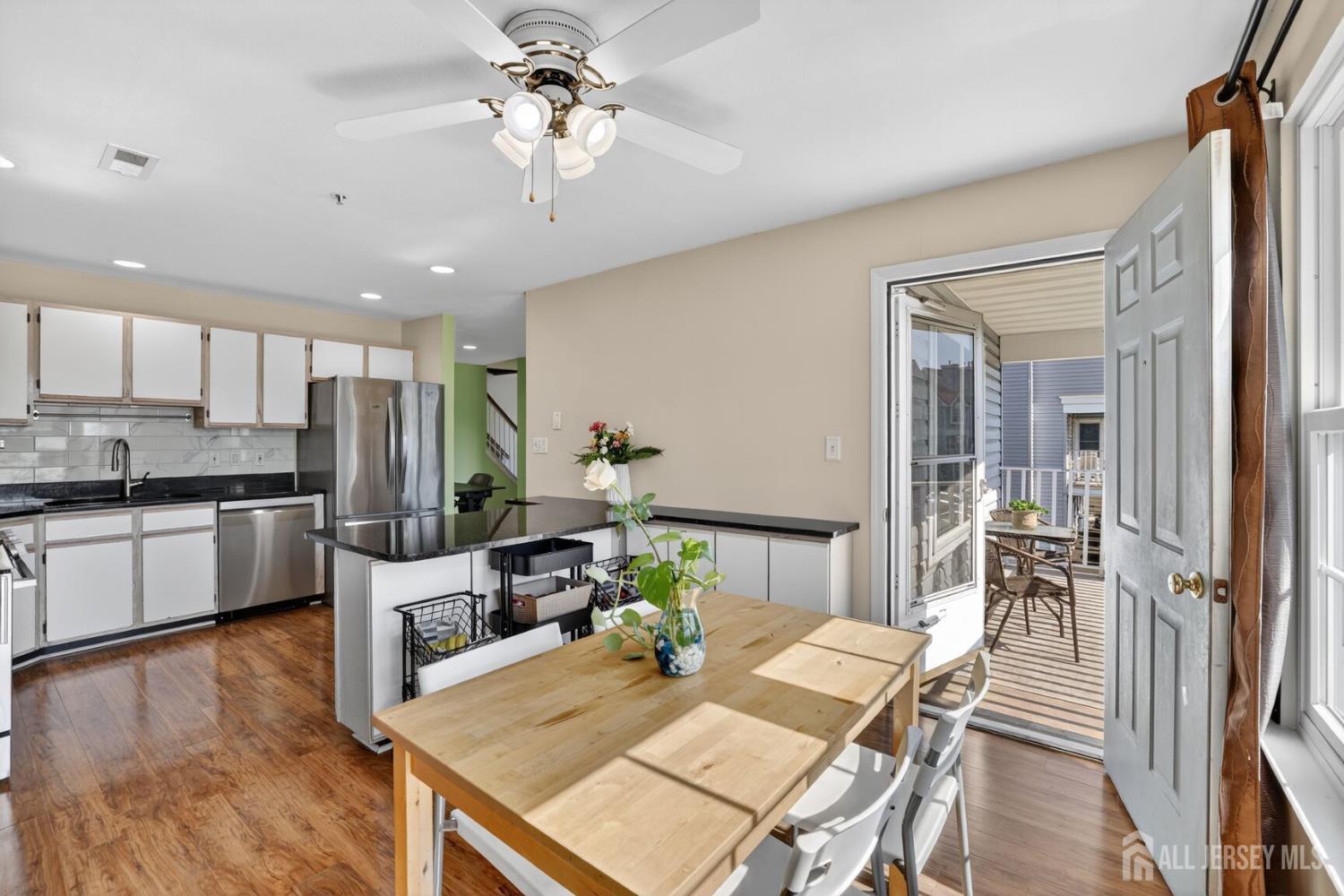 217 Prestwick, Edison, NJ, 08820