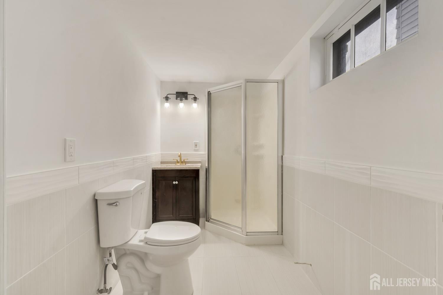 254 E GEORGE, Iselin, NJ, 08830