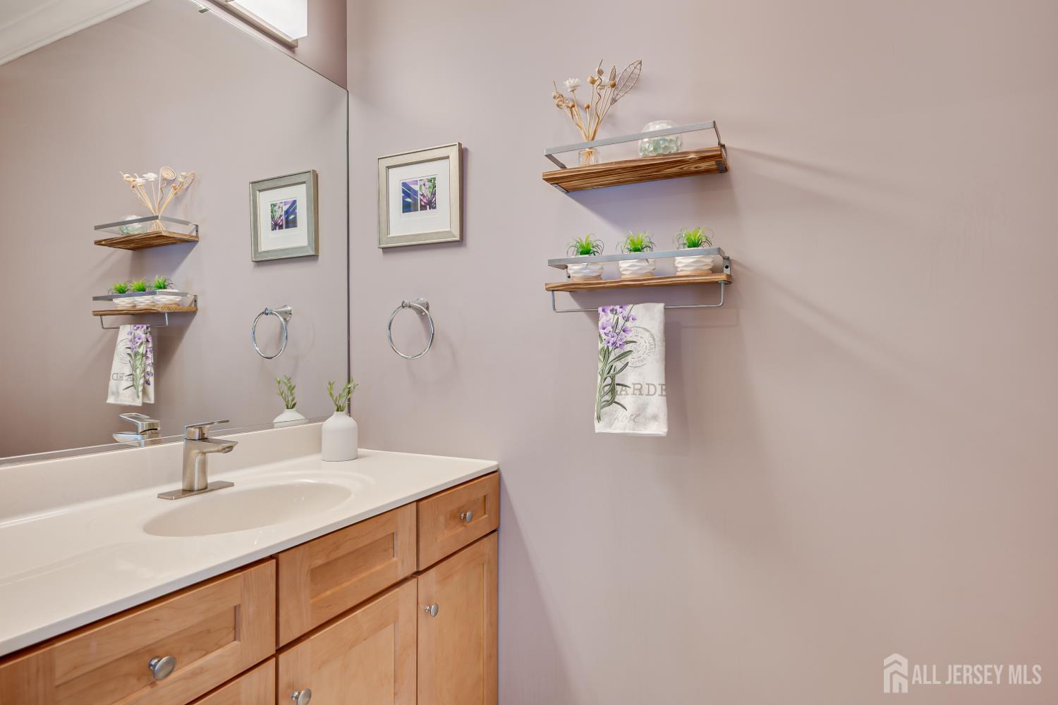 197-A Amboy, Metuchen, NJ, 08840