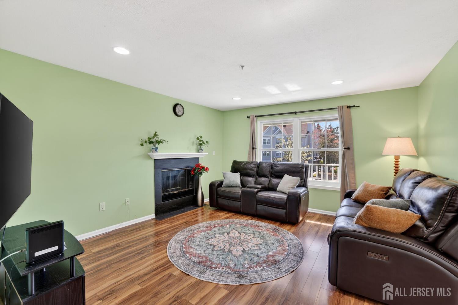 217 Prestwick, Edison, NJ, 08820