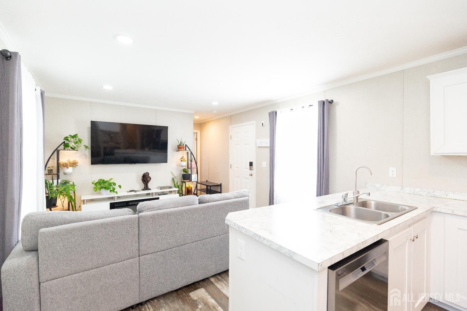 12 Maine, South Brunswick, NJ, 08852