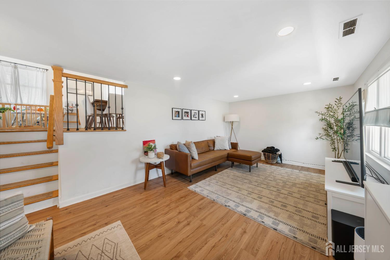 22 Partch, Edison, NJ, 08817