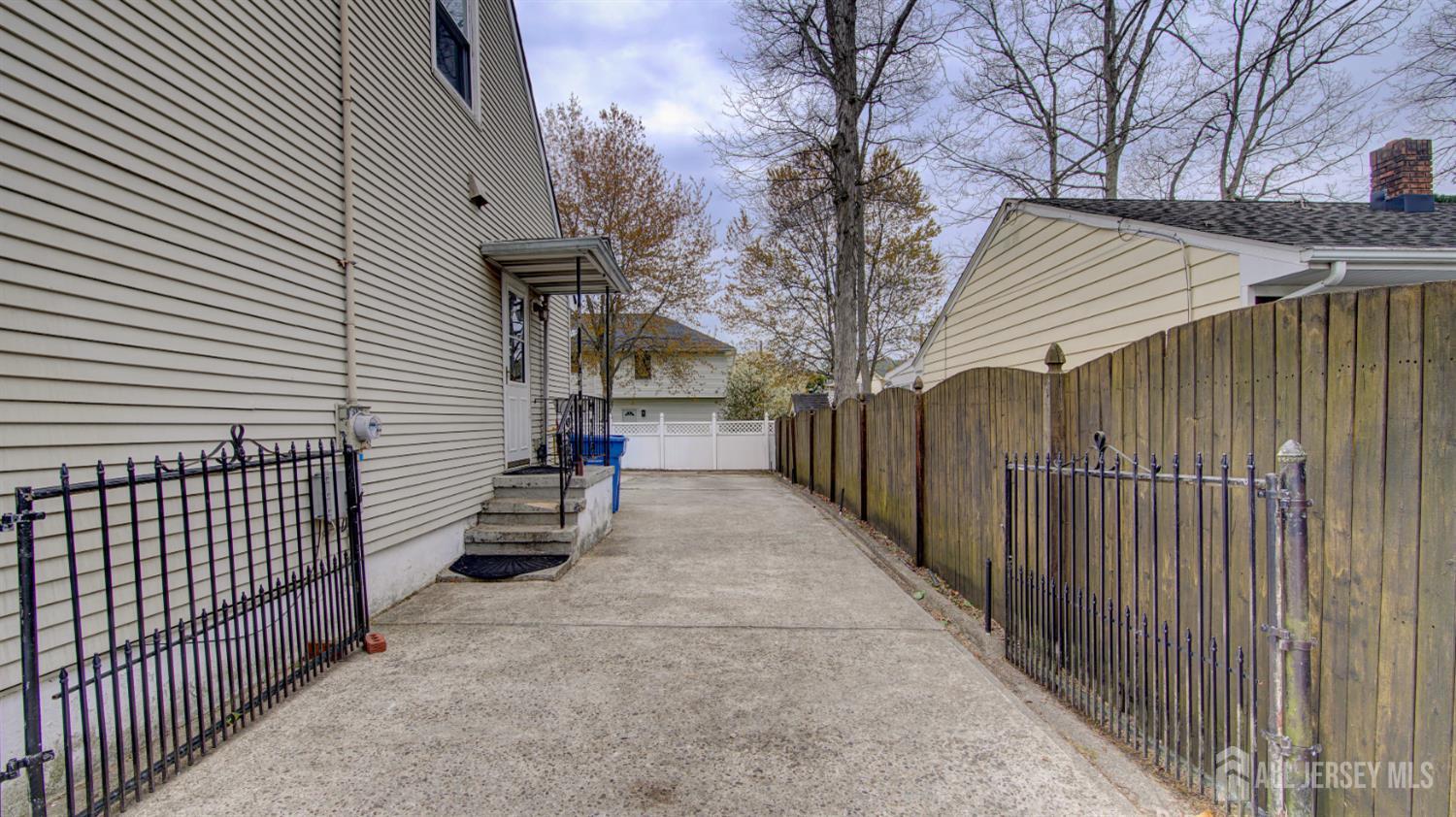 314 Adirondack, Spotswood, NJ, 08884