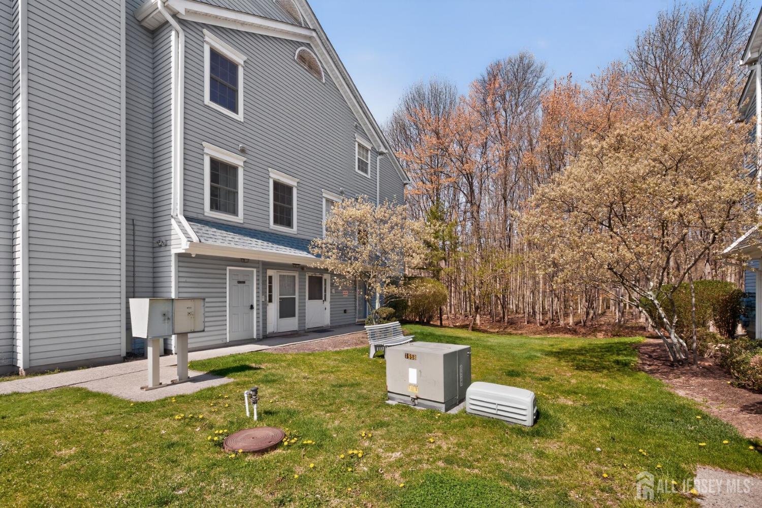 217 Prestwick, Edison, NJ, 08820