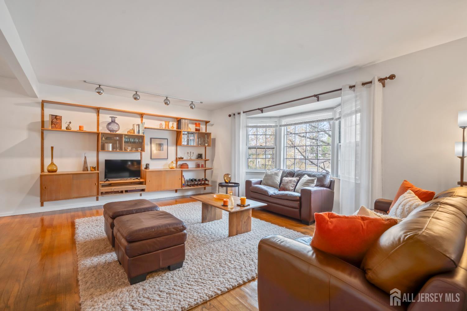 3 Vauxhall, East Brunswick, NJ, 08816