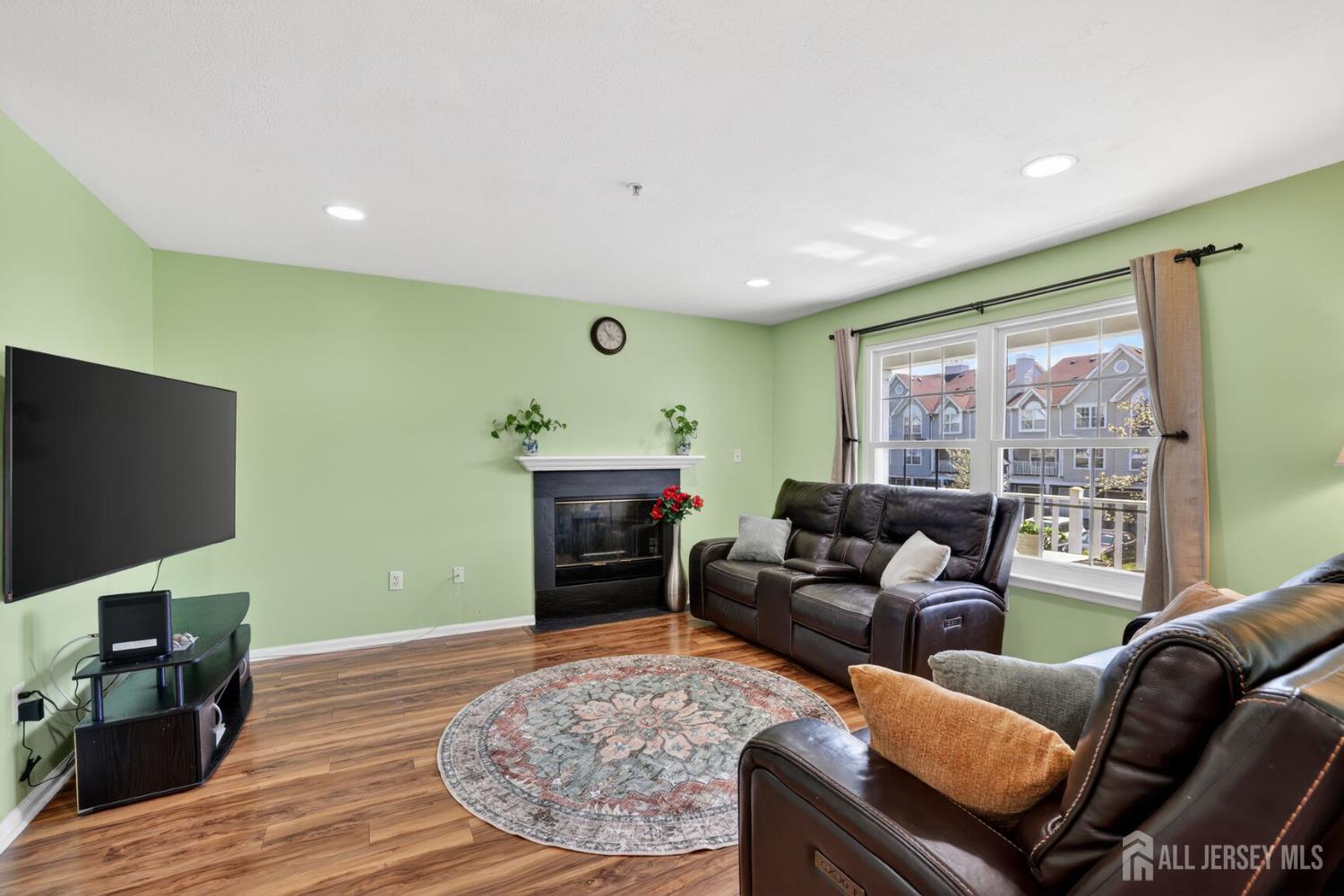 217 Prestwick, Edison, NJ, 08820