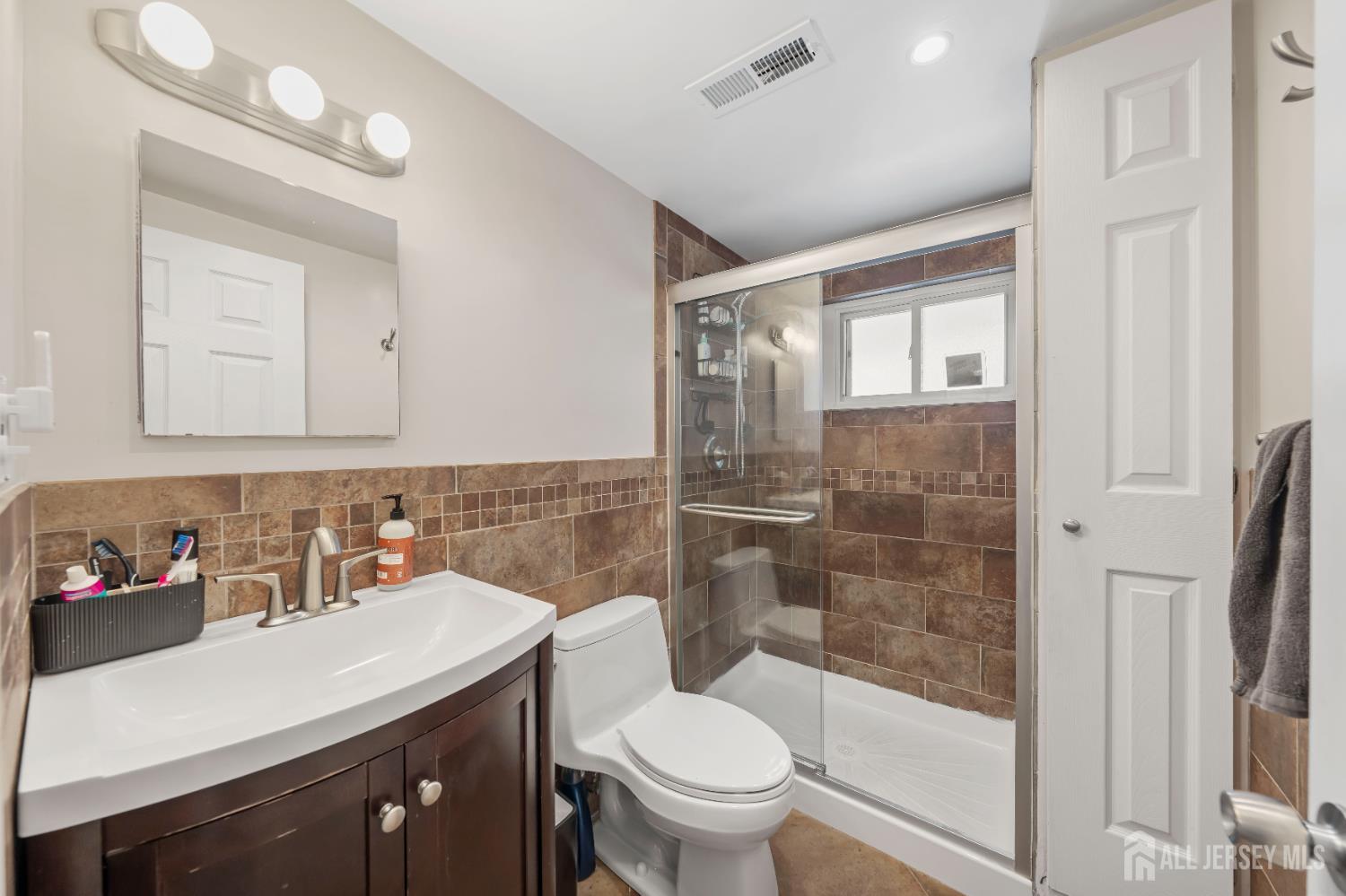 22 Partch, Edison, NJ, 08817