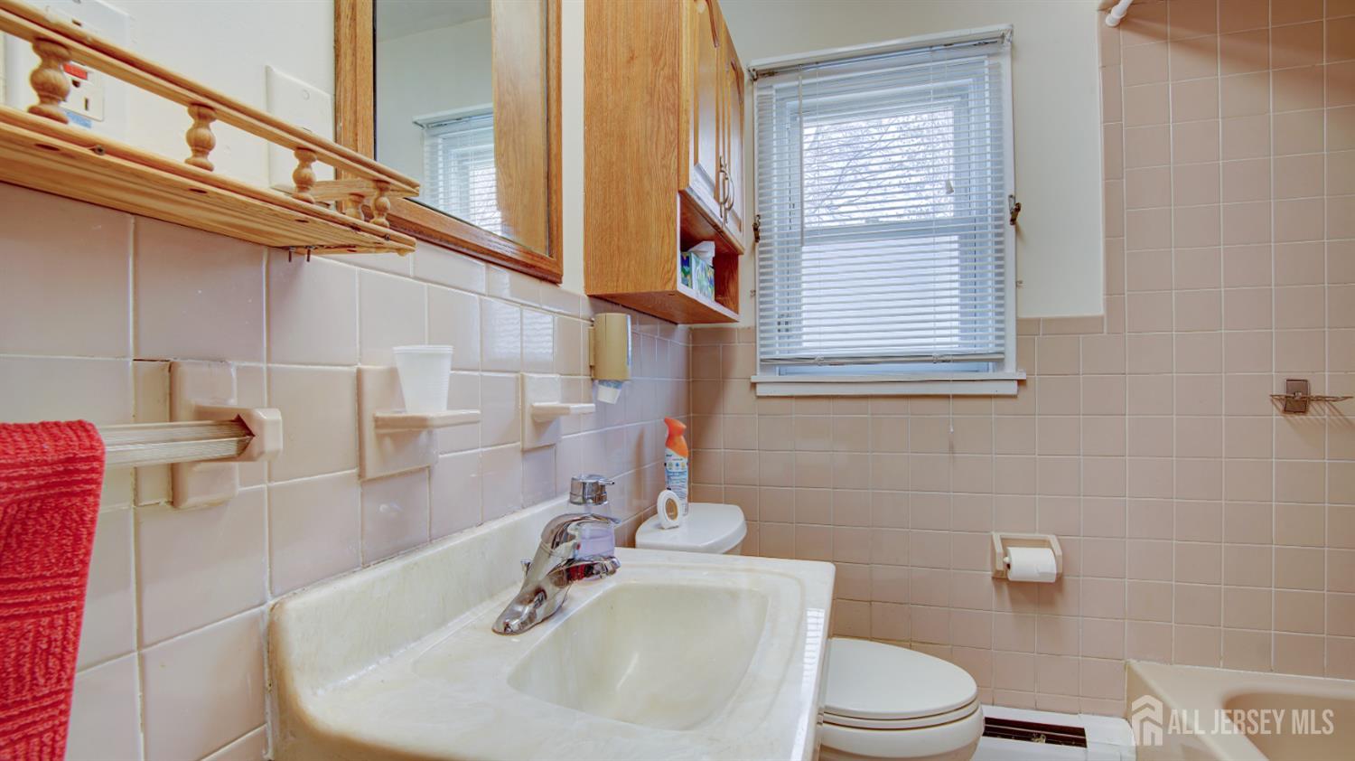 314 Adirondack, Spotswood, NJ, 08884