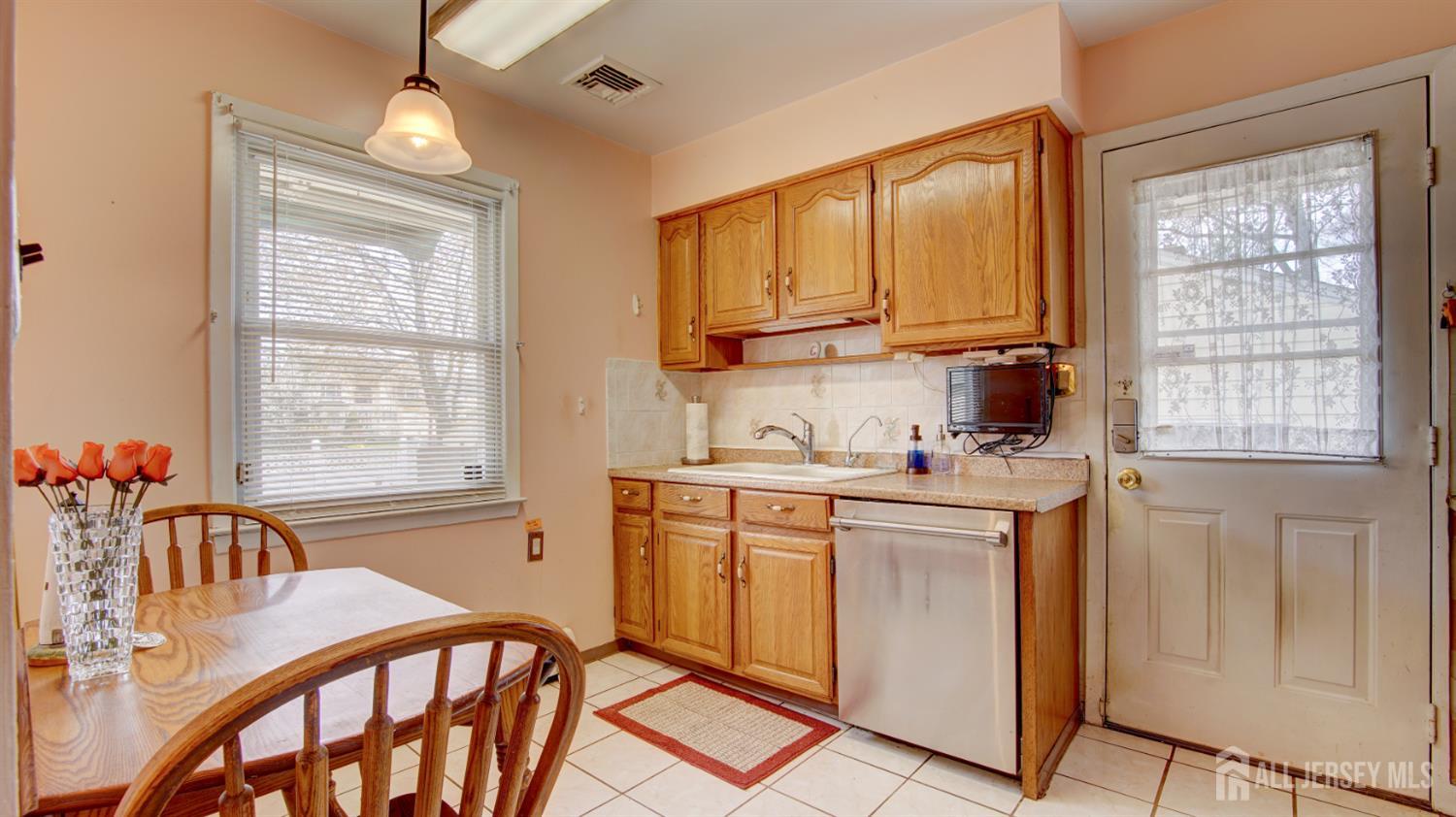 314 Adirondack, Spotswood, NJ, 08884