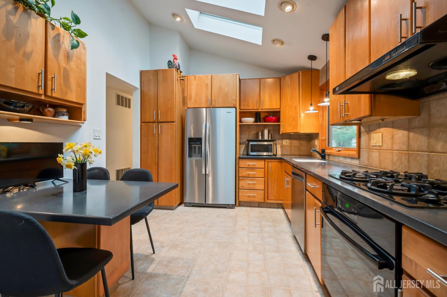 3 Vauxhall, East Brunswick, NJ, 08816