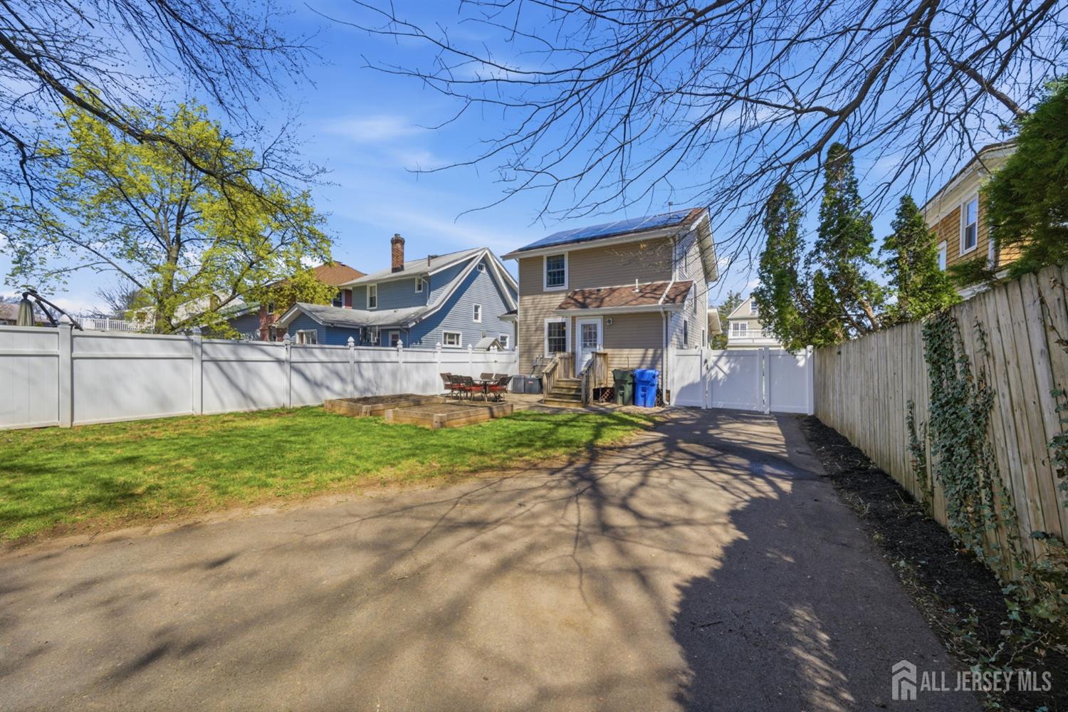 157 Freeman, Woodbridge Proper, NJ, 07095