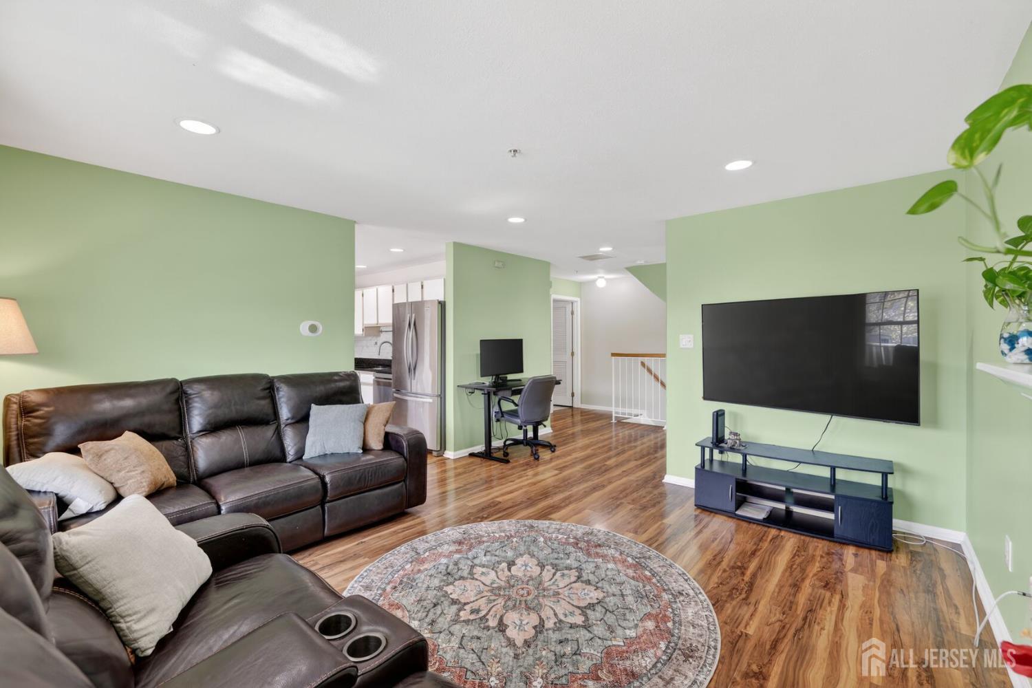 217 Prestwick, Edison, NJ, 08820