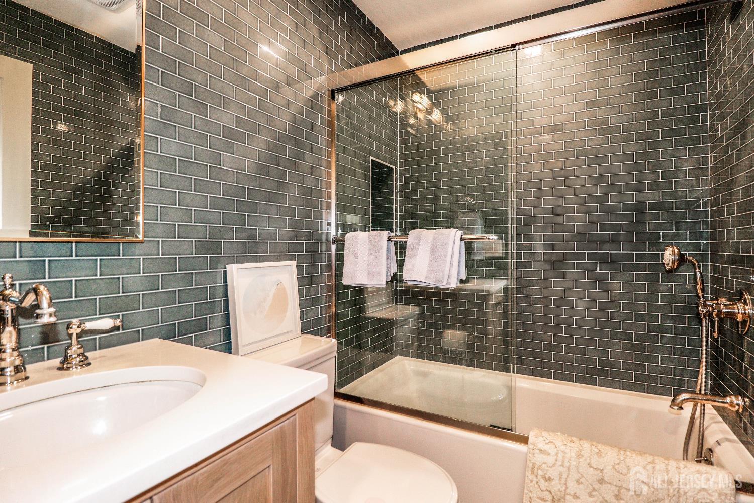 113 Spear, Metuchen, NJ, 08840