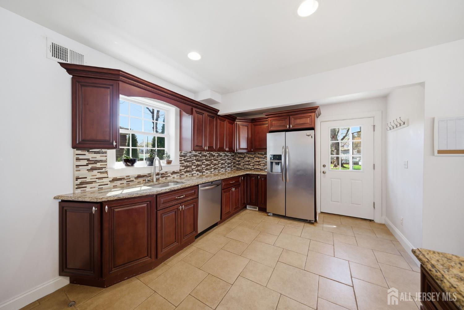 157 Freeman, Woodbridge Proper, NJ, 07095