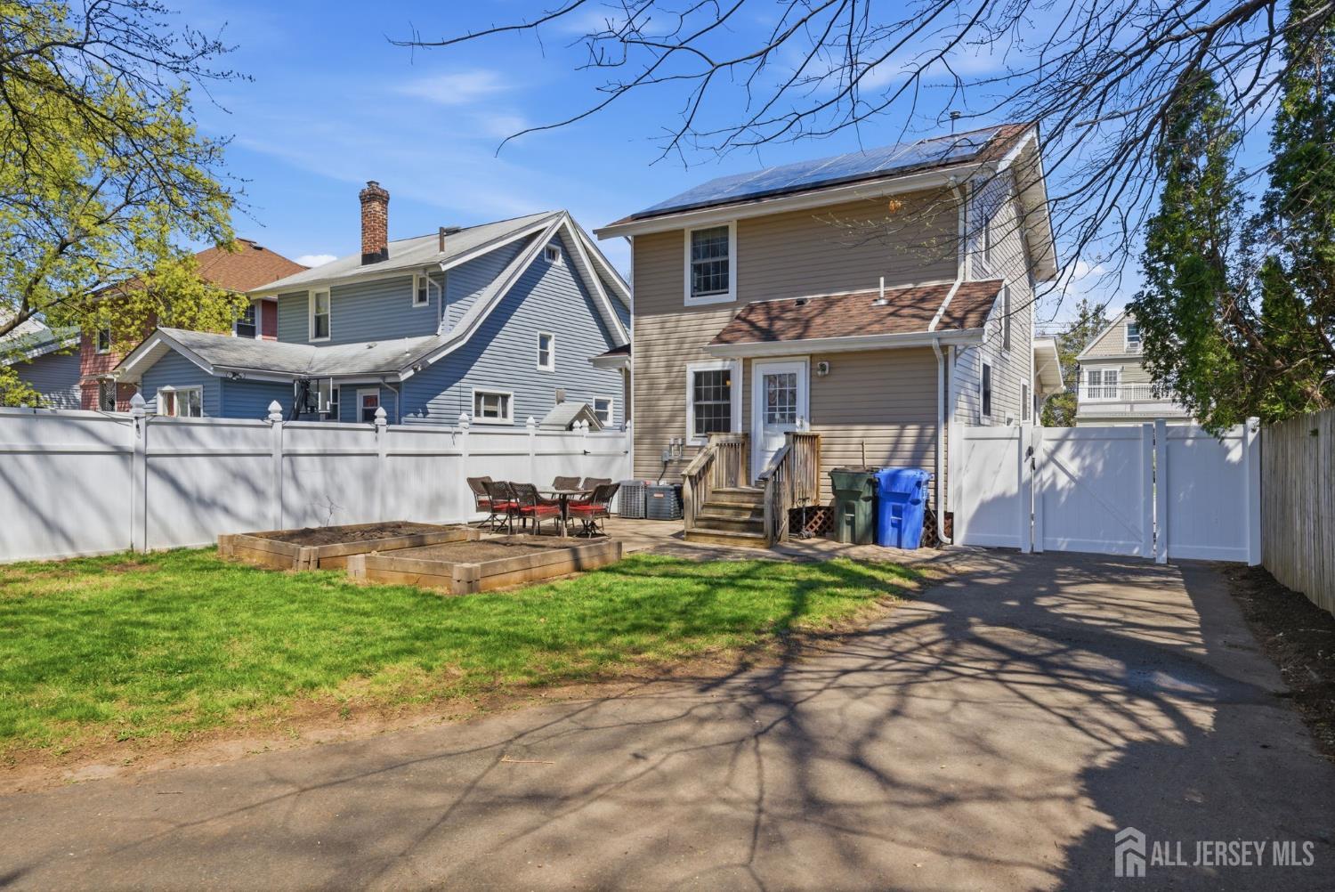 157 Freeman, Woodbridge Proper, NJ, 07095