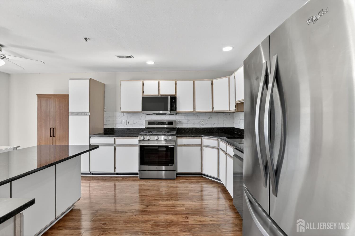 217 Prestwick, Edison, NJ, 08820