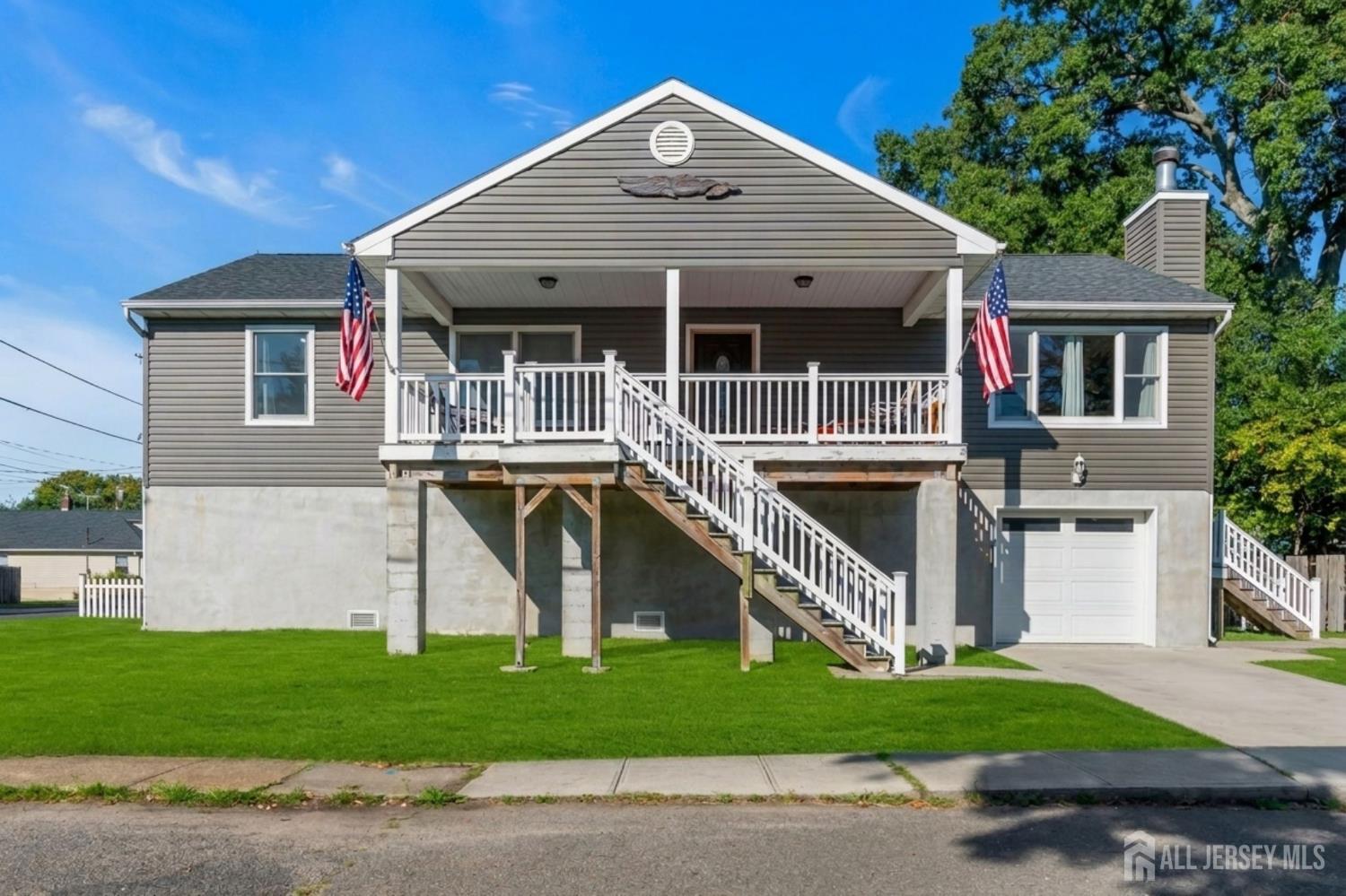 11 Beechwood, Keansburg, NJ, 07734