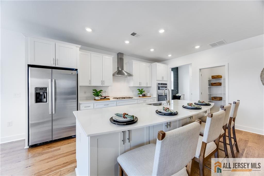 16 Galerie, Monroe, NJ, 08831