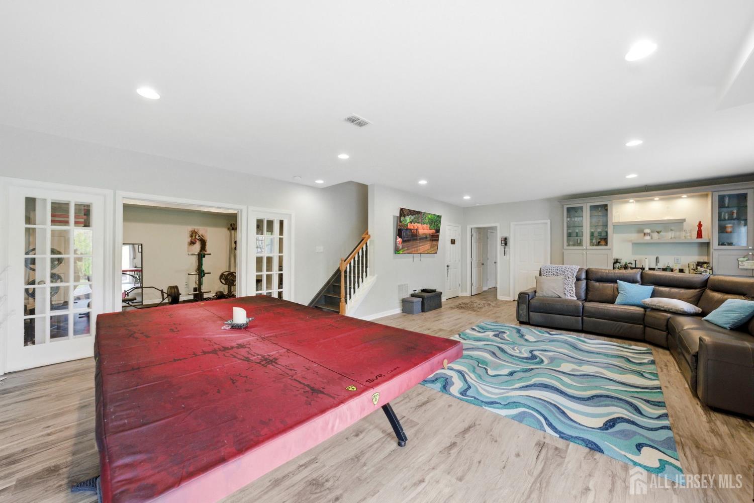 5 E Bock, East Brunswick, NJ, 08816