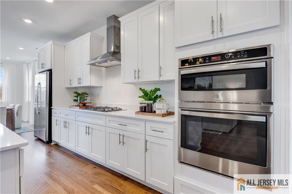 16 Galerie, Monroe, NJ, 08831