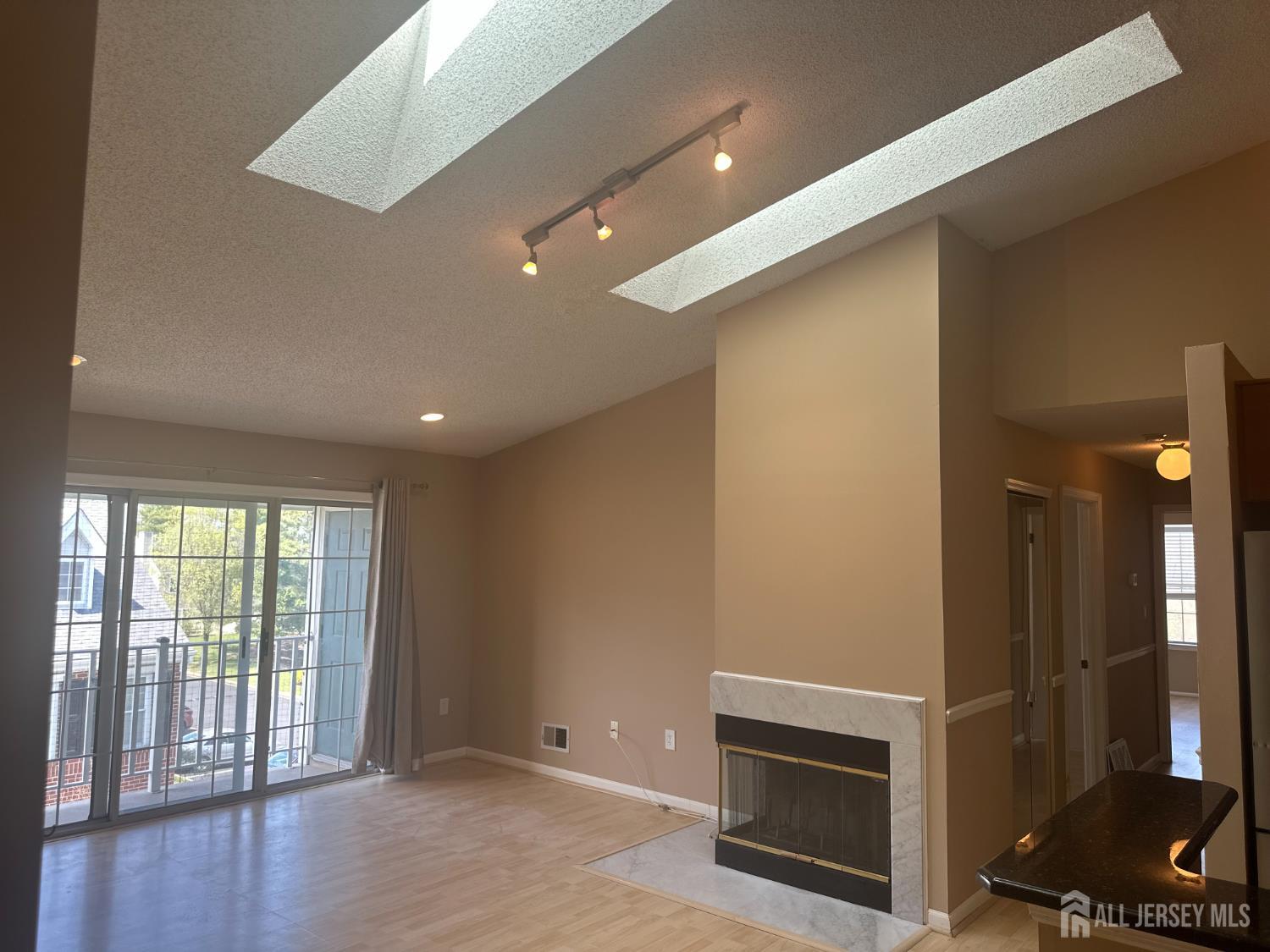 68 Clay, North Brunswick, NJ, 08902