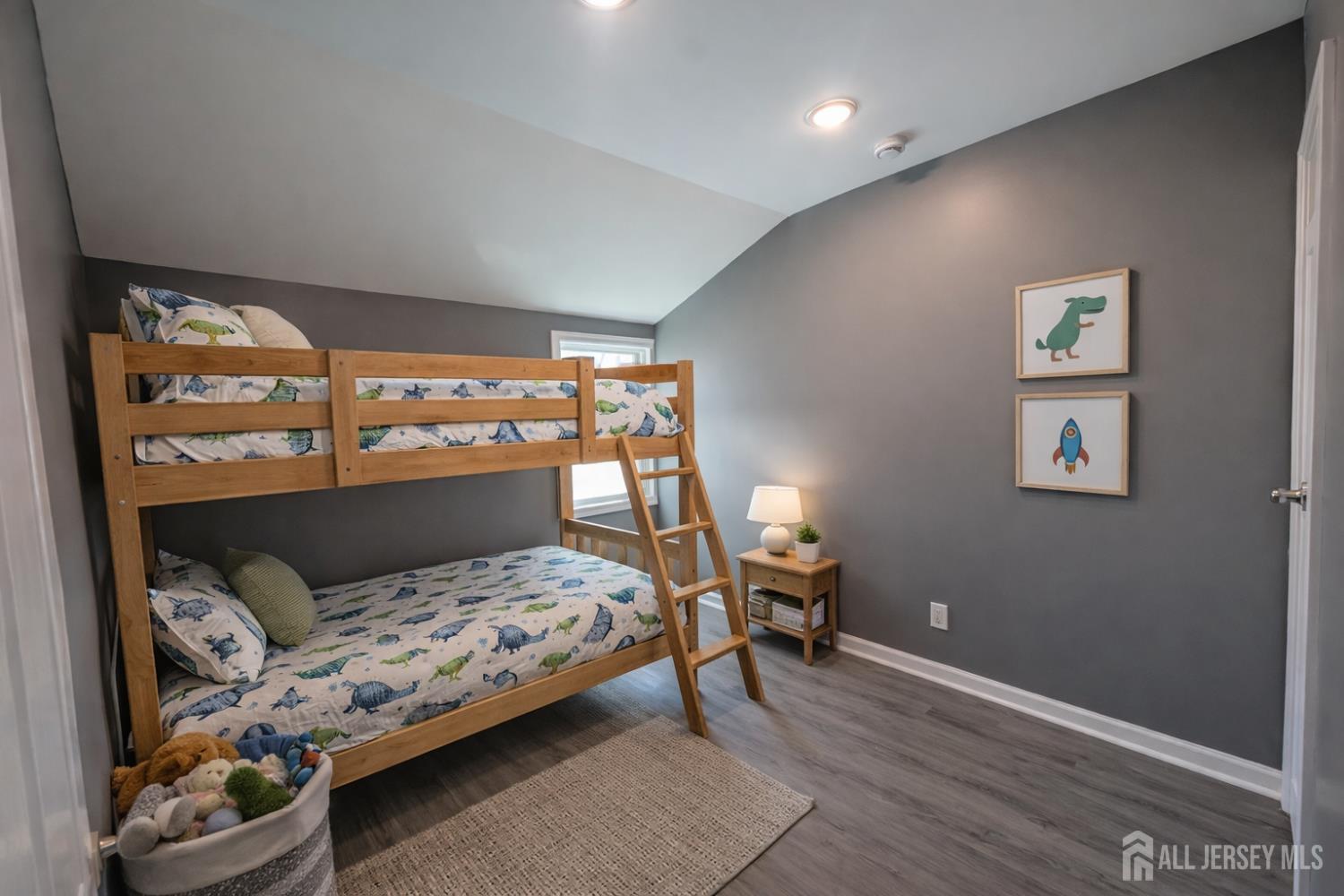 209 Hilltop, Old Bridge, NJ, 07735