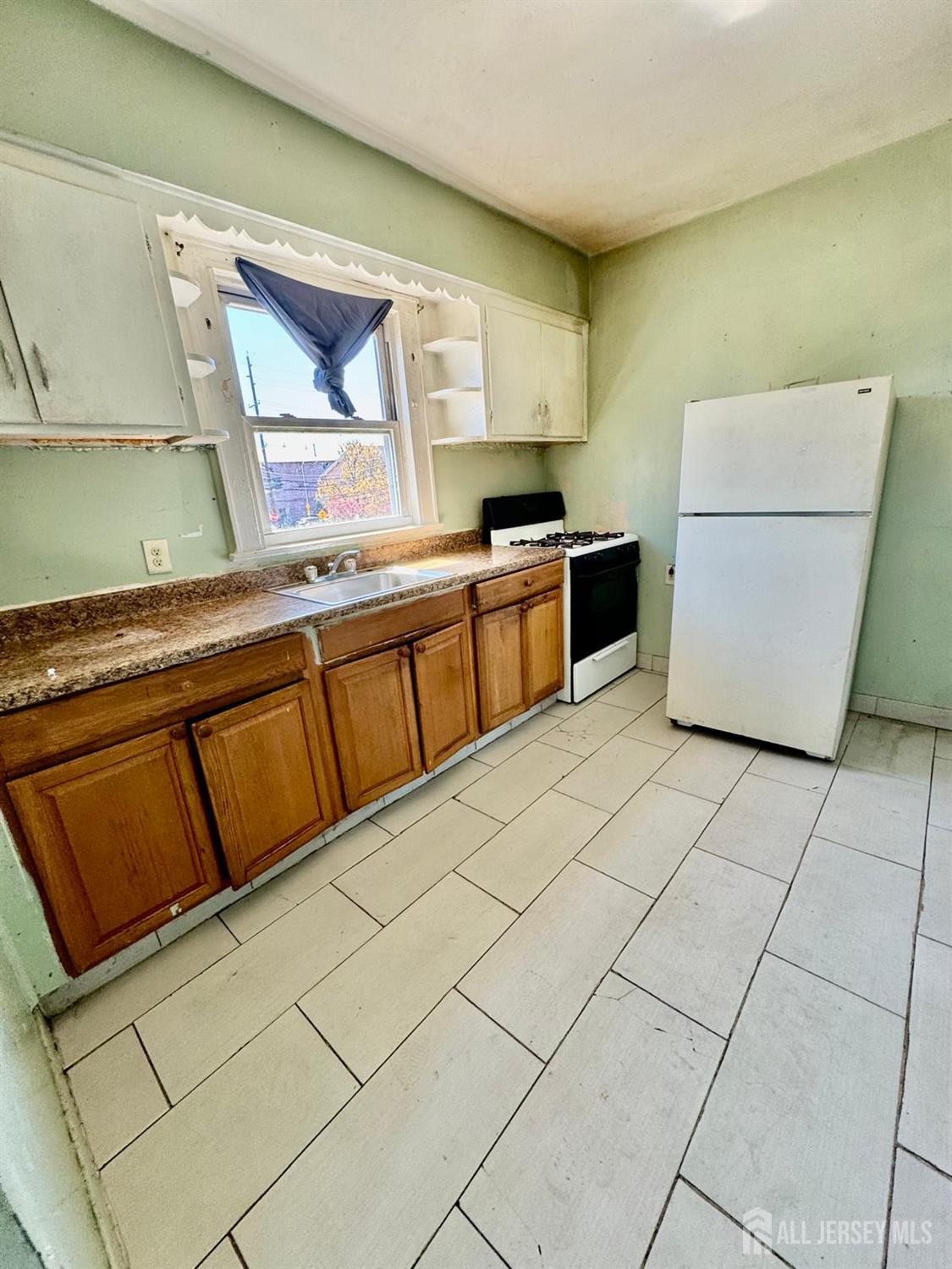 168 Throop, New Brunswick, NJ, 08901