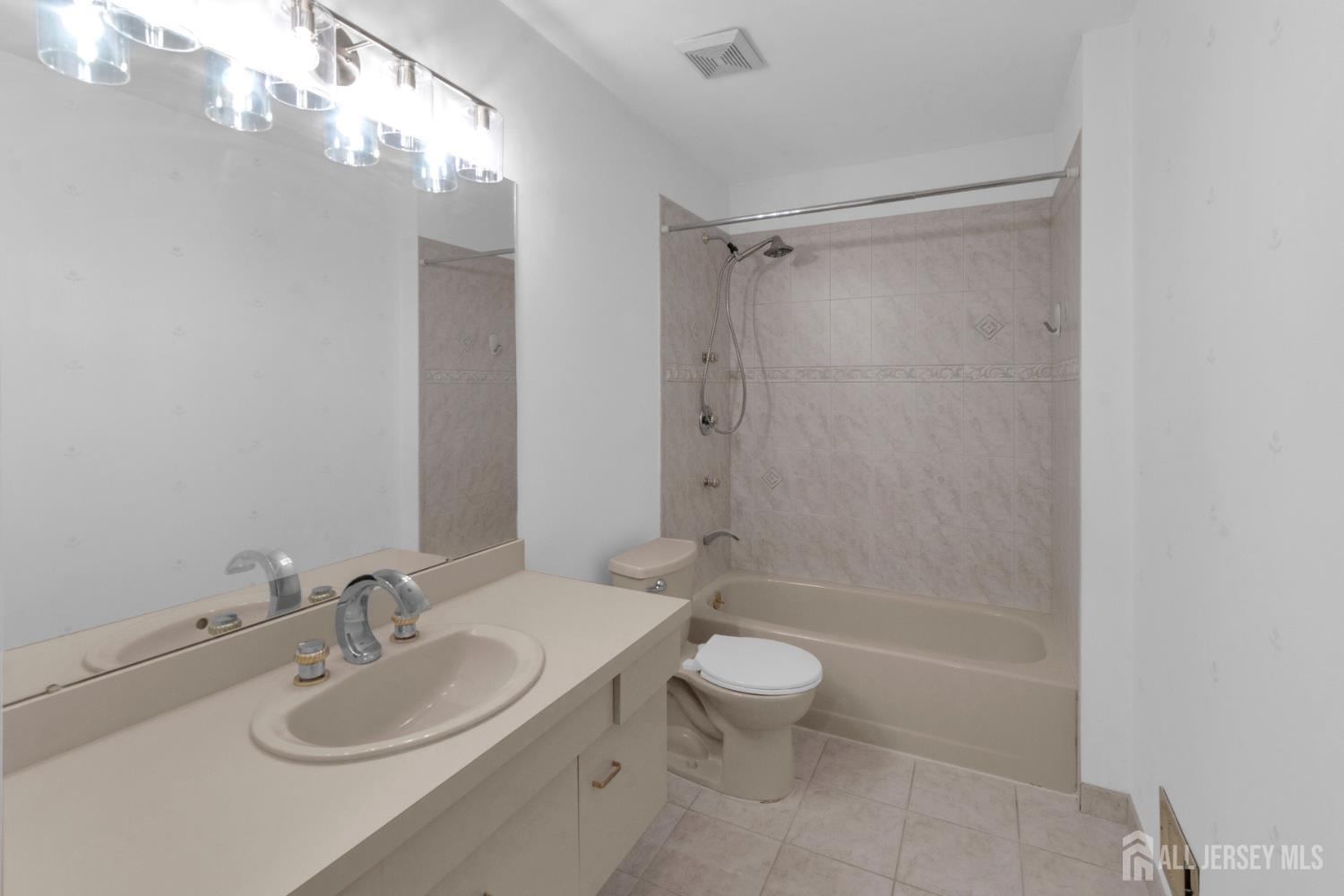 27 Oakland, Old Bridge, NJ, 08857