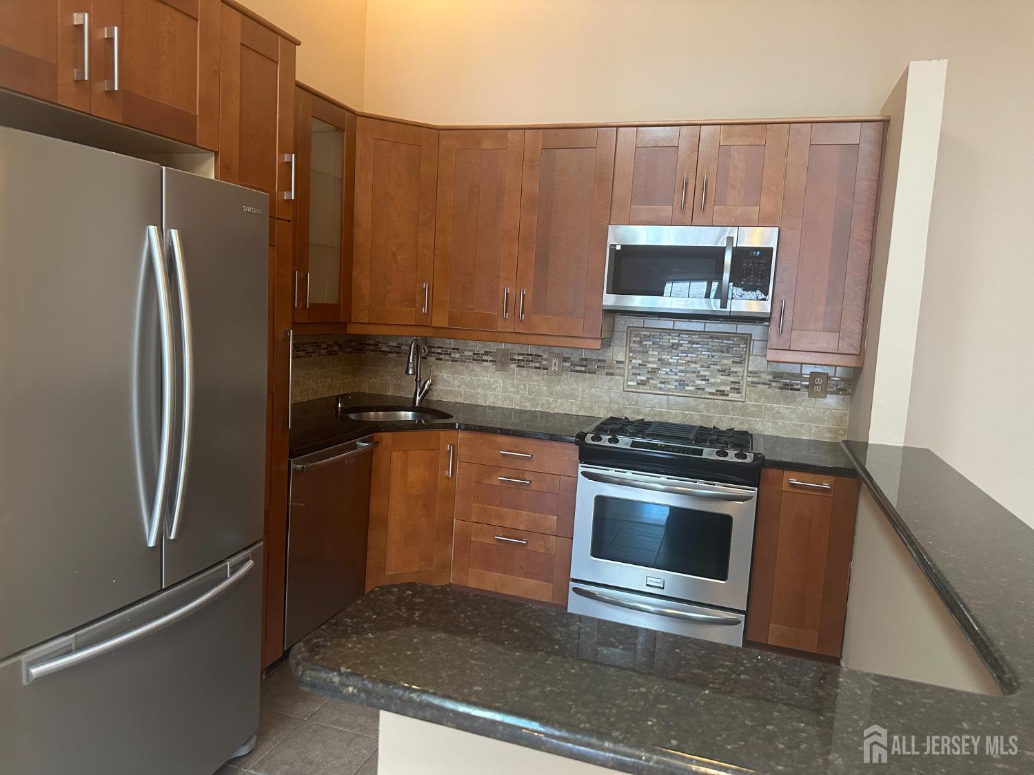 68 Clay, North Brunswick, NJ, 08902