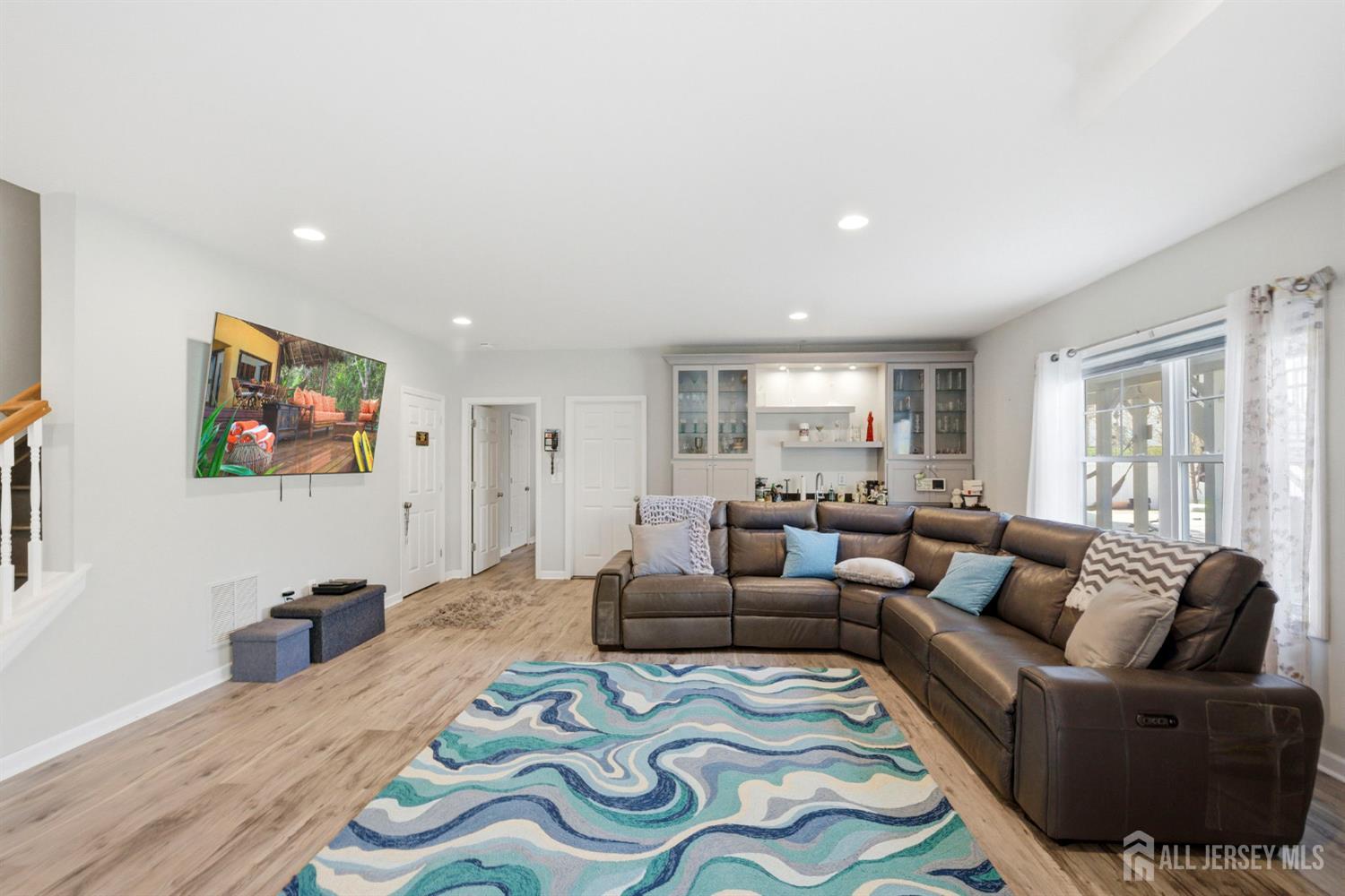 5 E Bock, East Brunswick, NJ, 08816