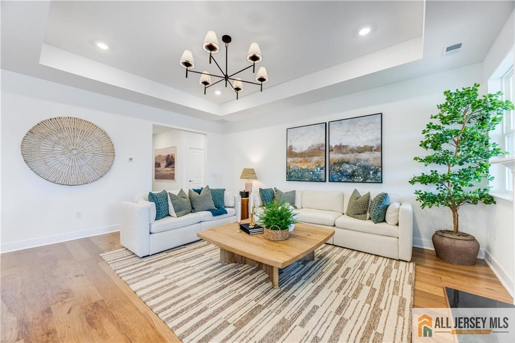 16 Galerie, Monroe, NJ, 08831