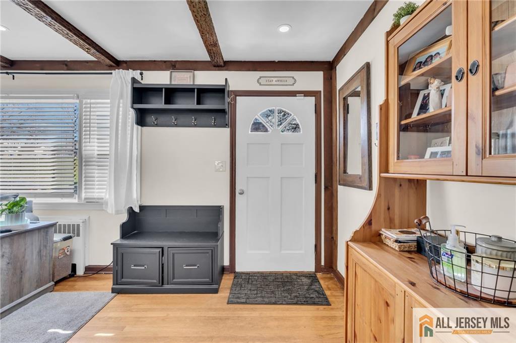 25 Woodview, Fords, NJ, 08863