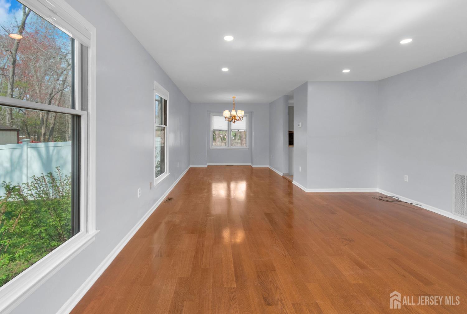 27 Oakland, Old Bridge, NJ, 08857