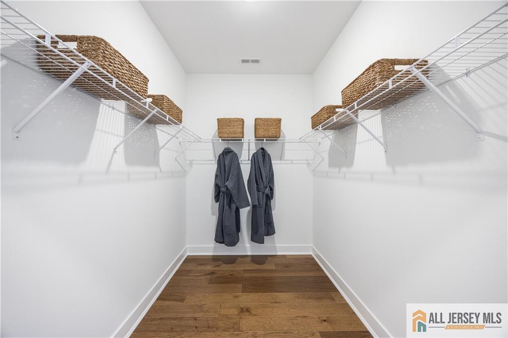 16 Galerie, Monroe, NJ, 08831