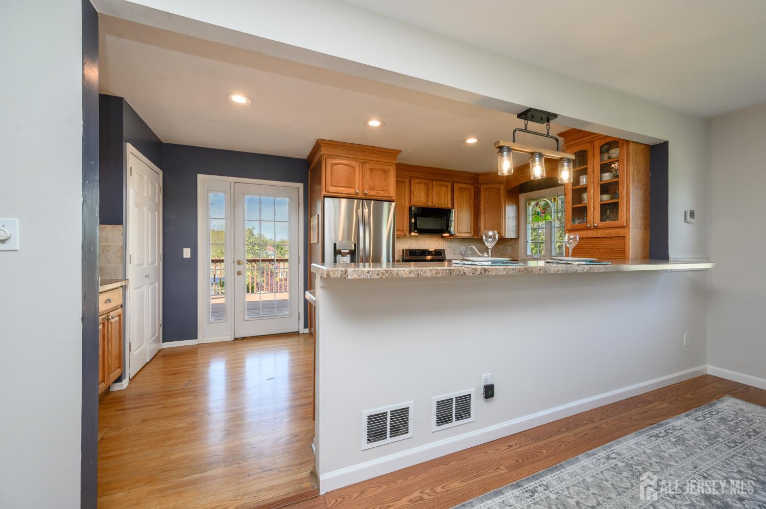 37 Helena, East Brunswick, NJ, 08816