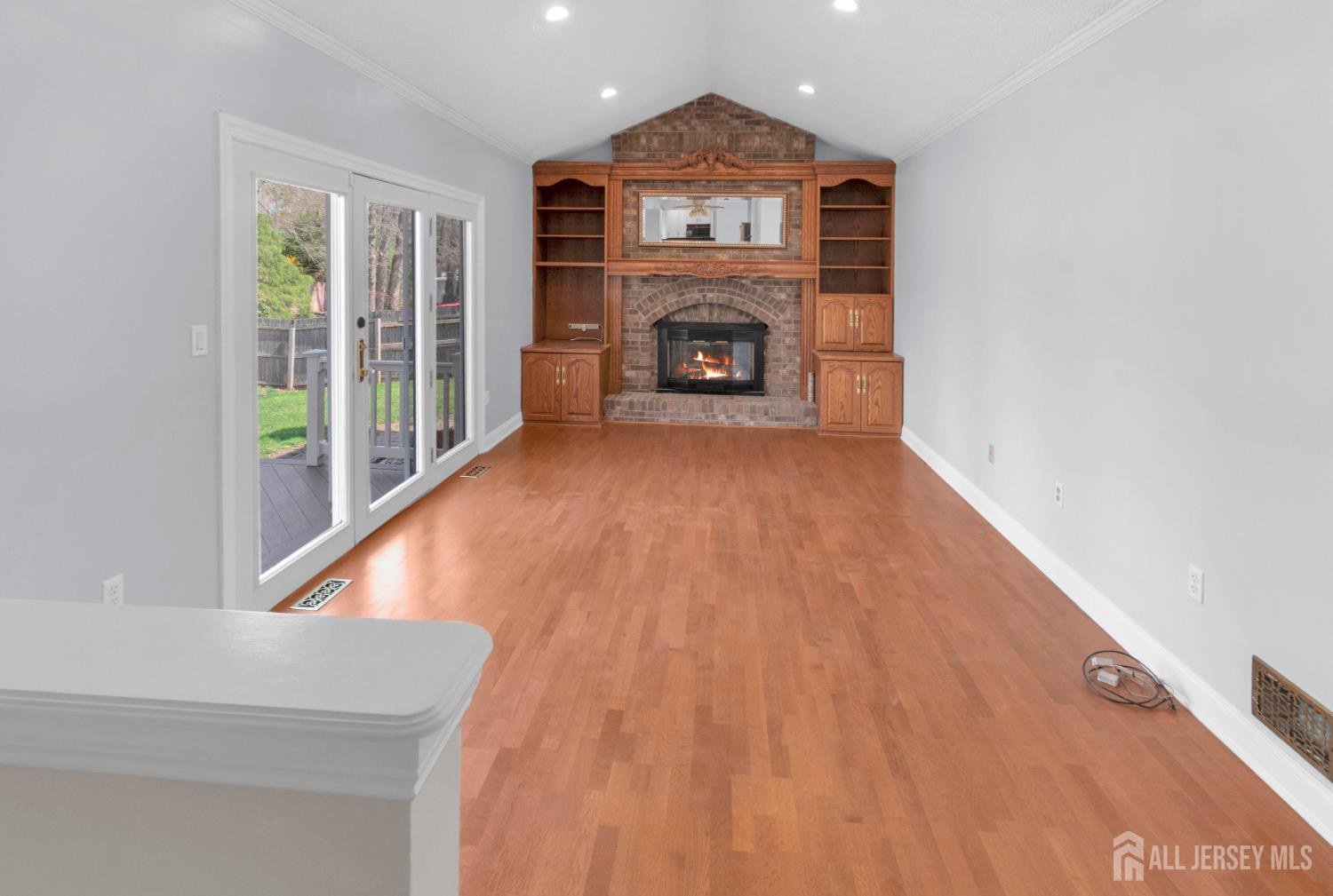 27 Oakland, Old Bridge, NJ, 08857