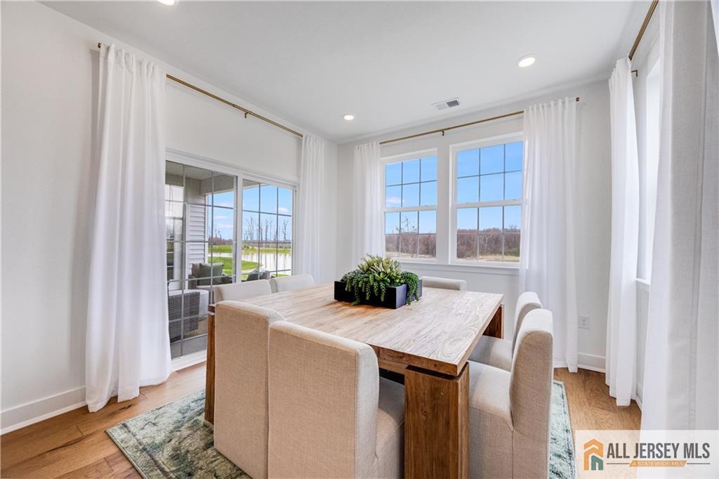 16 Galerie, Monroe, NJ, 08831