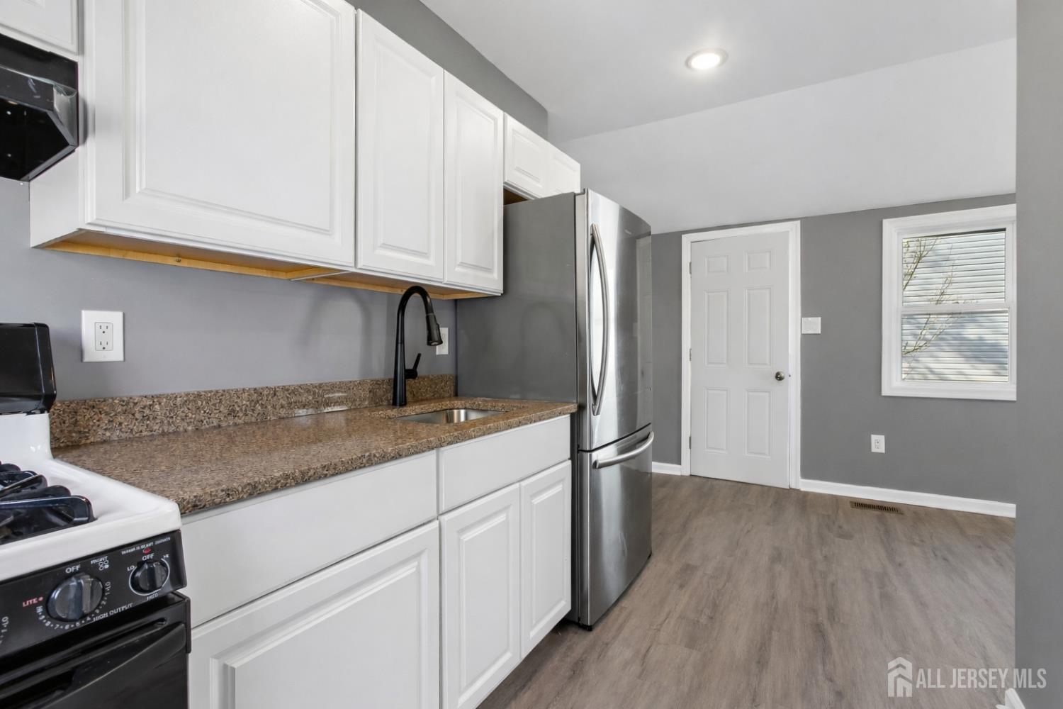 209 Hilltop, Old Bridge, NJ, 07735