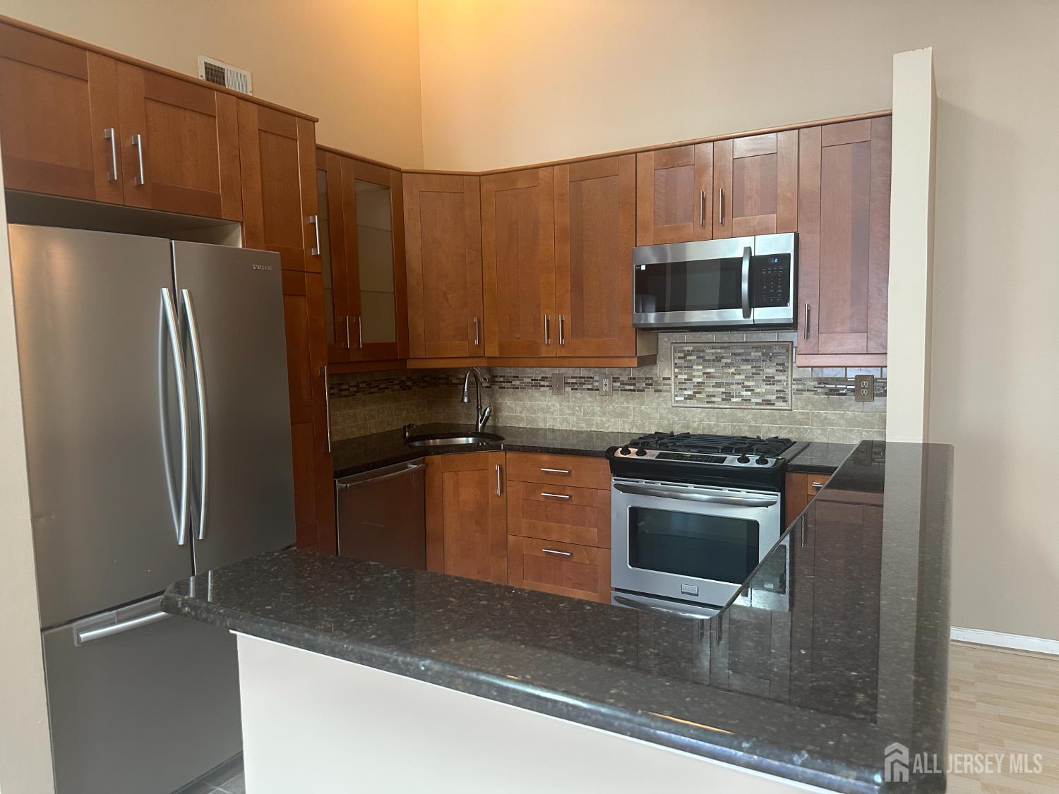 68 Clay, North Brunswick, NJ, 08902