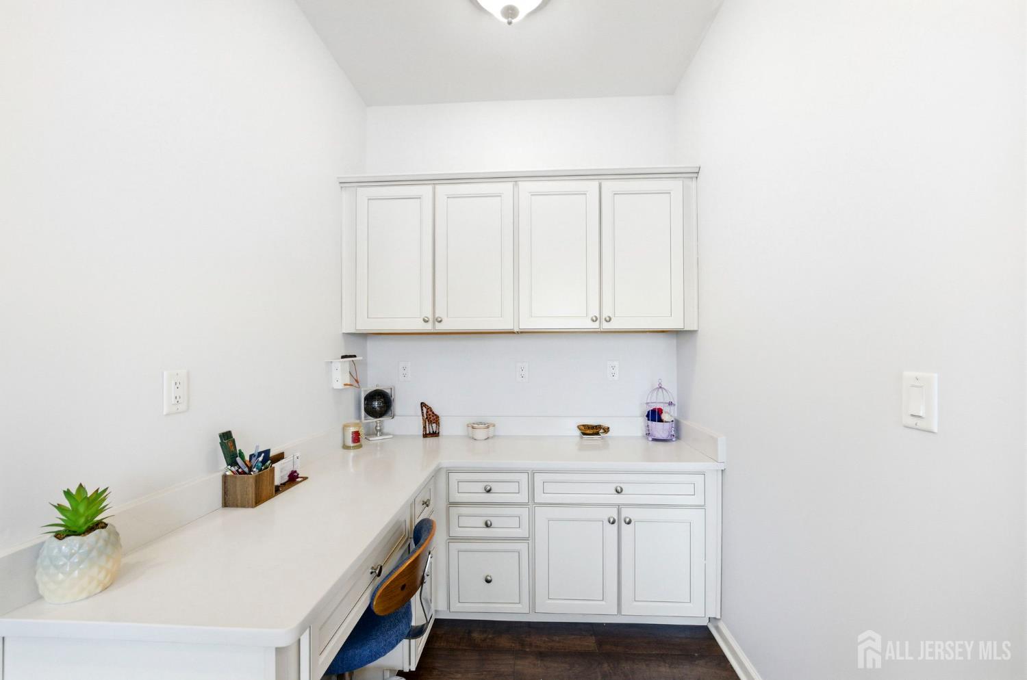 5 E Bock, East Brunswick, NJ, 08816