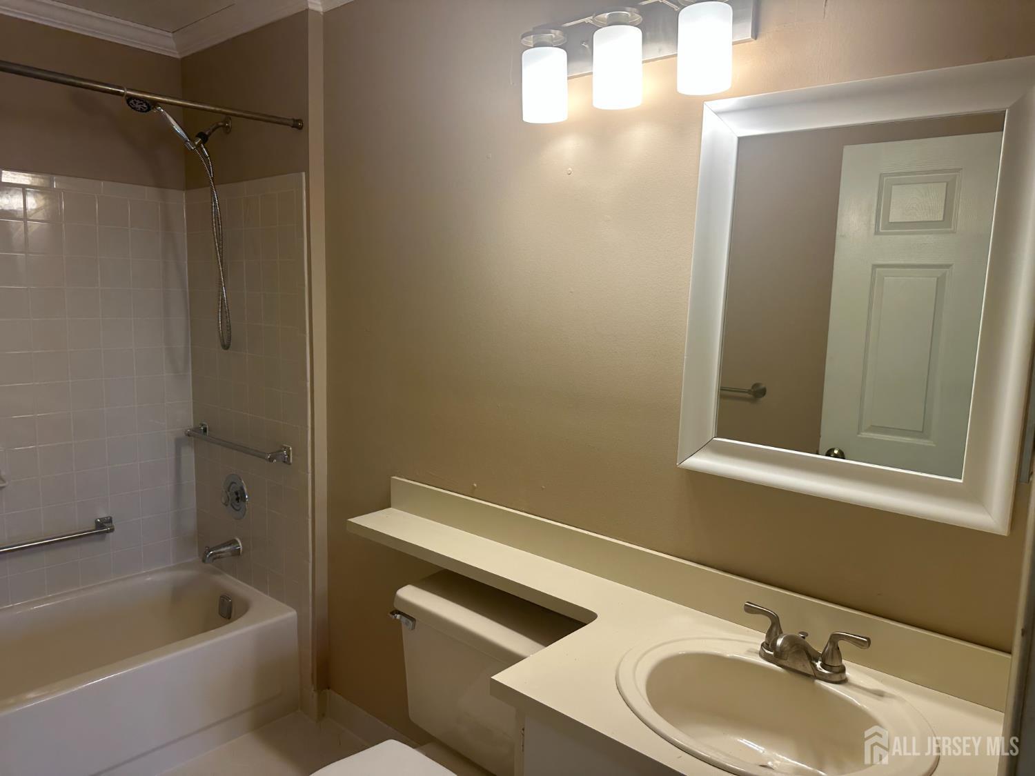 68 Clay, North Brunswick, NJ, 08902