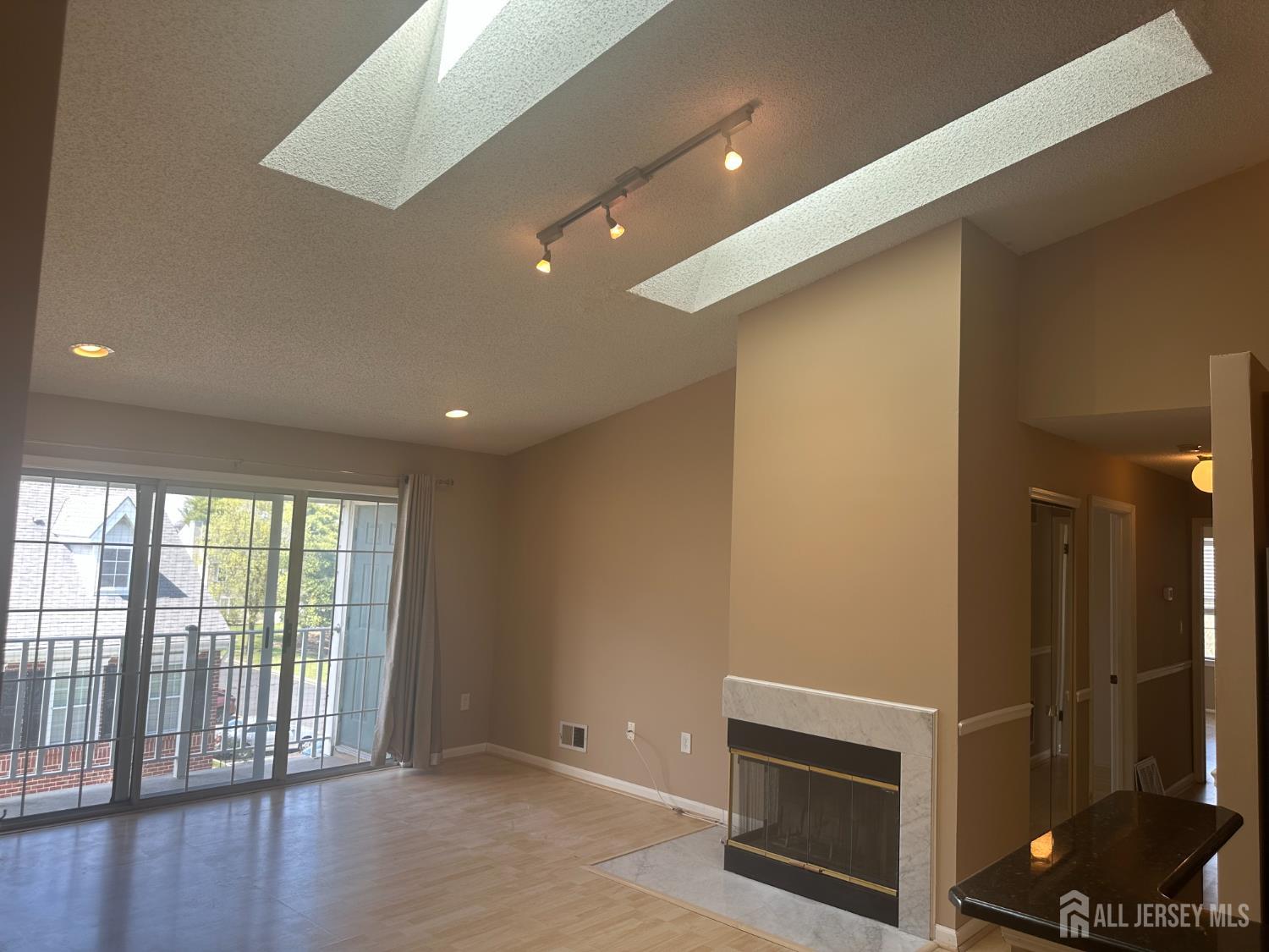 68 Clay, North Brunswick, NJ, 08902