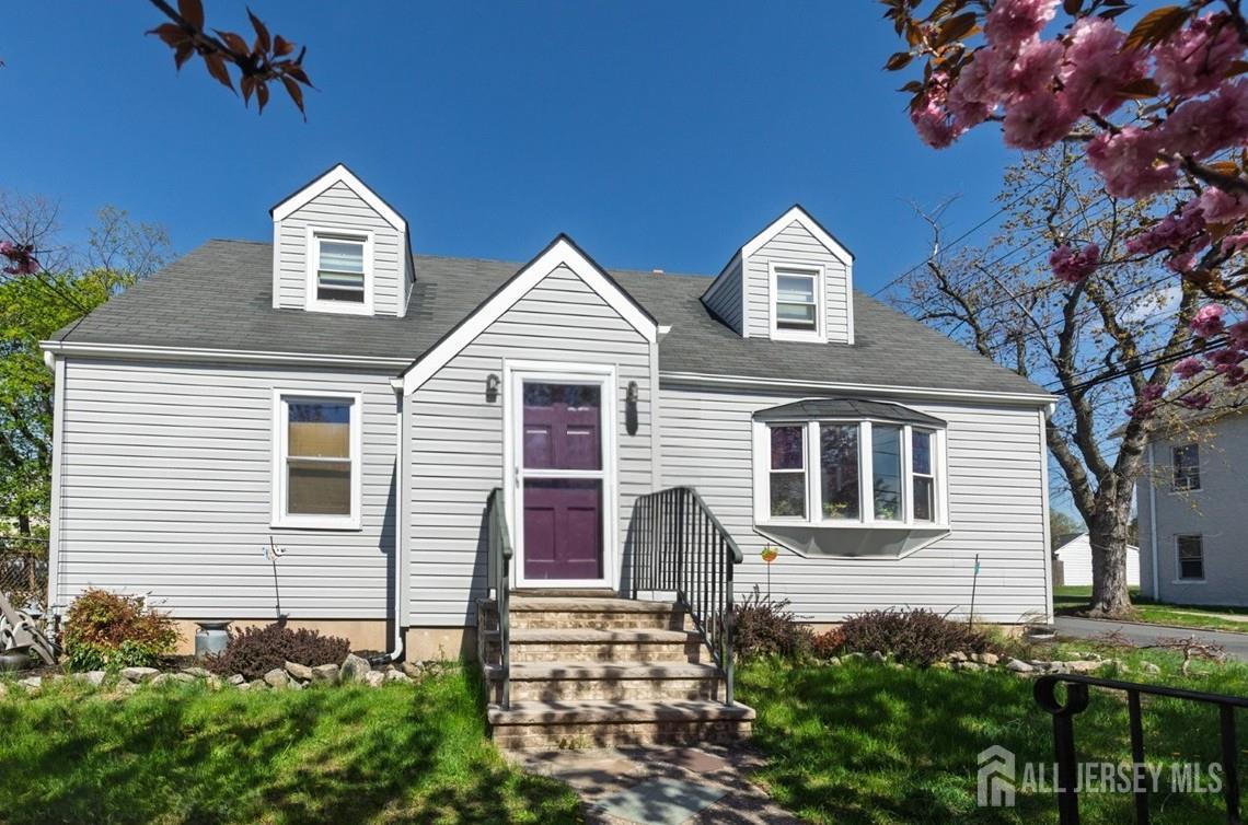 11 Beechwood, Keansburg, NJ, 07734